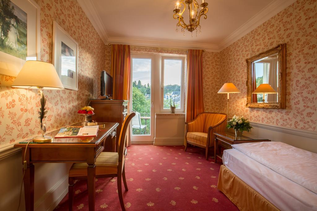 Atlantic Parkhotel Baden-Baden Room photo